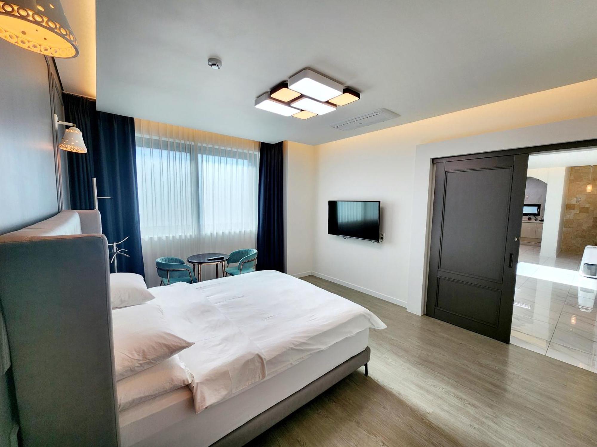 Pureun Jeju Pension Seogwipo Luaran gambar