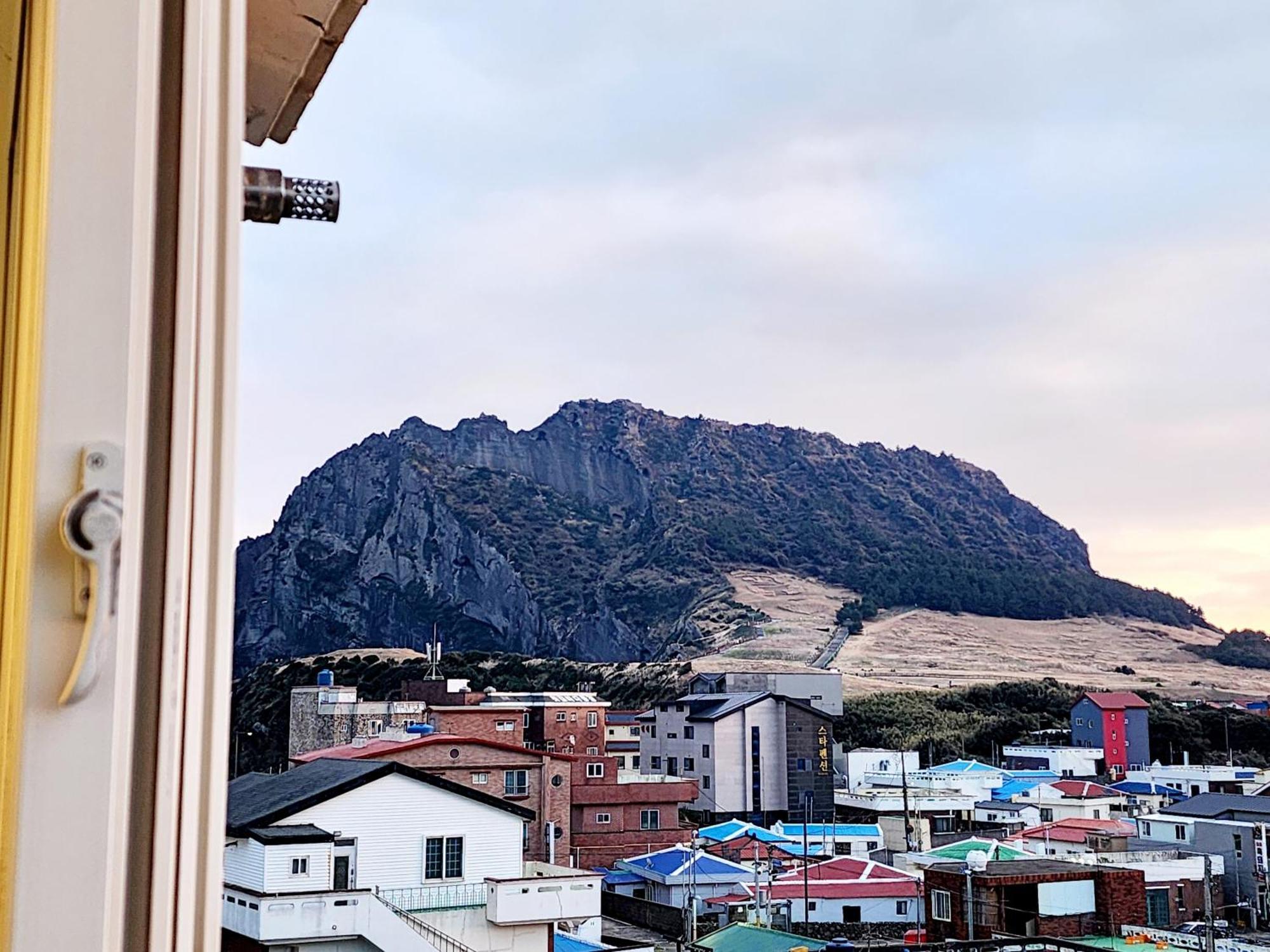 Pureun Jeju Pension Seogwipo Luaran gambar