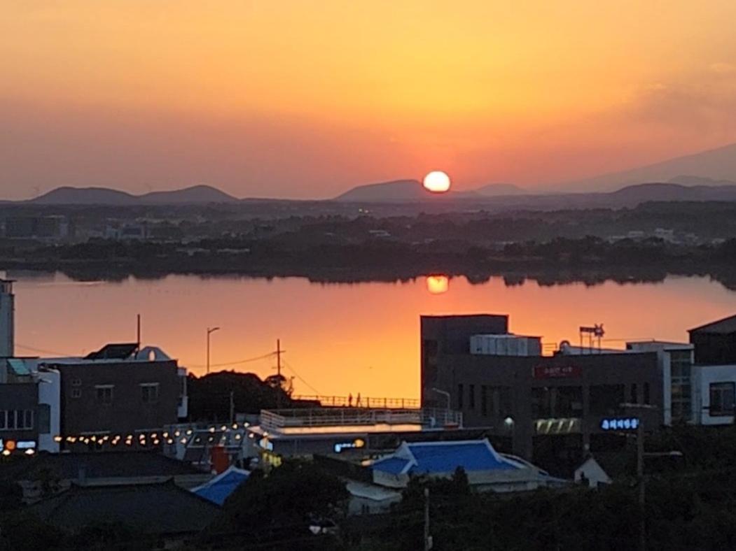 Pureun Jeju Pension Seogwipo Luaran gambar